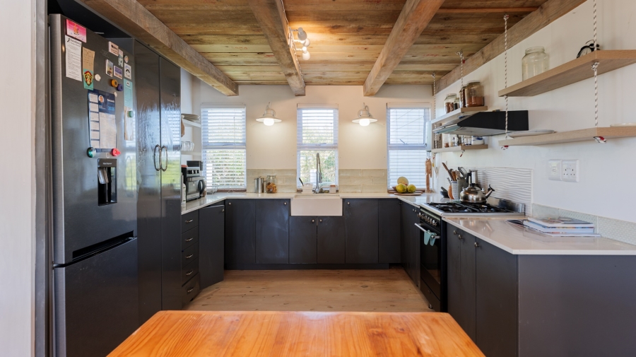 2 Bedroom Property for Sale in Suiderstrand Western Cape